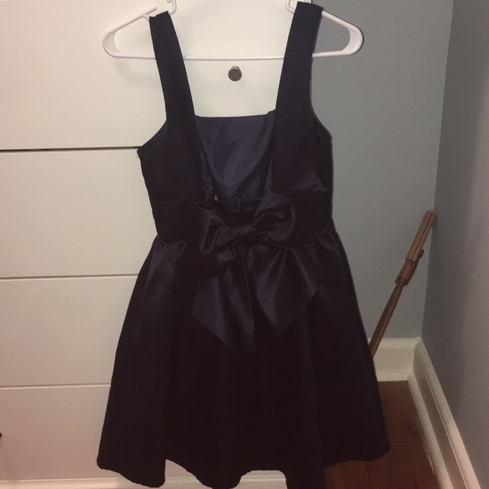 NAVY BLUE SATIN DRESS SIZE SMALL, BOW ON BACK